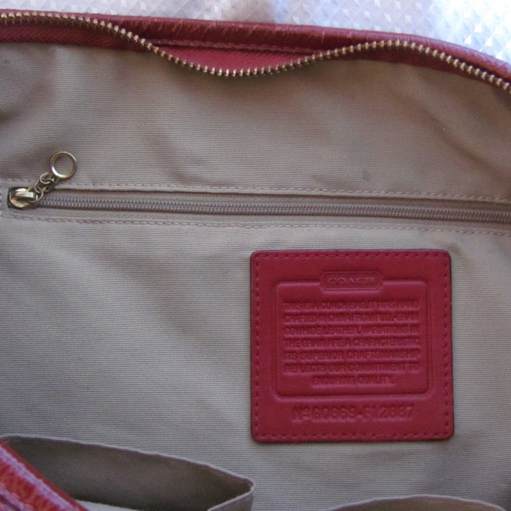 COACH ERGO RICH RED PATENT LEATHER LG HOBO TOTE BA - Picture 11 of 12